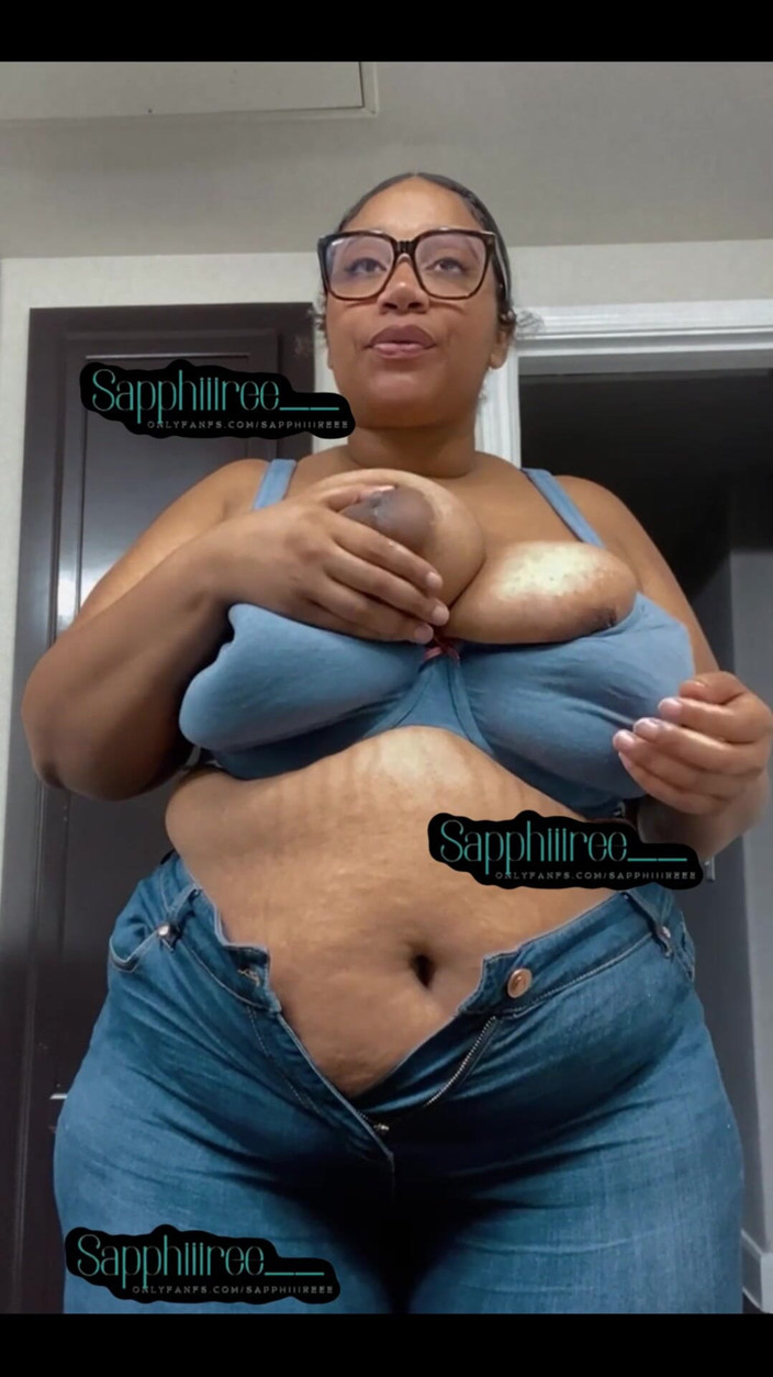 Biggdebbie solo: Happy Tuesday Everyone