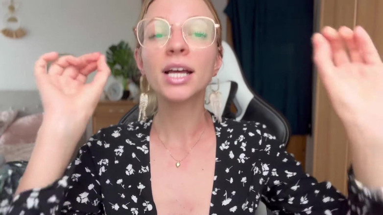 Goddess_Bella_Rae: Why the Passport Bros Are Betas in Disguise