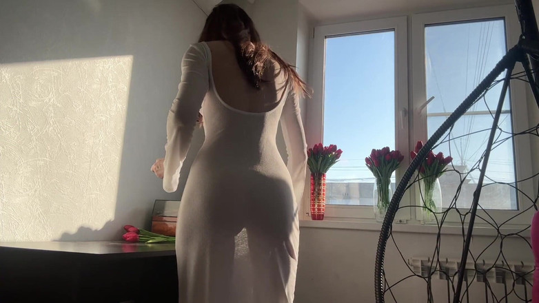 Skinny_lady69: Goddess Cleaning