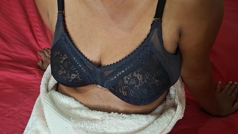 Teena New: 거유 아시아 밀프 핫한 비디오