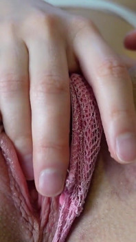 This Girl Loves a Lot Missionary and Sperm on Her Pussy