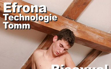 Picticon BiSexual: Bisexuální sání Efrona & Technologie & Tomm šukání do análu na obličej GMCZ0148
