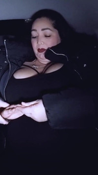 Una MILF Super Senolenta E Paffuta Scopa Un Ragazzo. Mae Quira, Dolce Mamma a Fakings