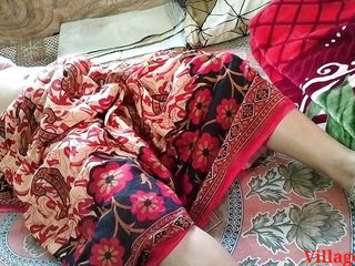 Village sex 91: 孟加拉 Bhabhi ko ekala pake Bohot Choda Boudi Bohot khush...