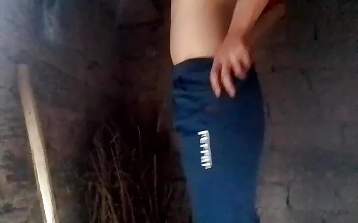 Gangbang straight: Tight Ass Solo Dance by Leon