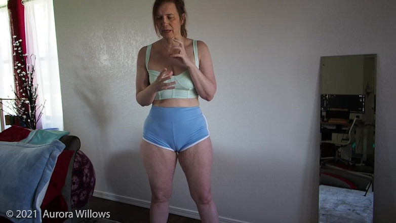 Aurora Willows: Cameltoe Shorts Workout