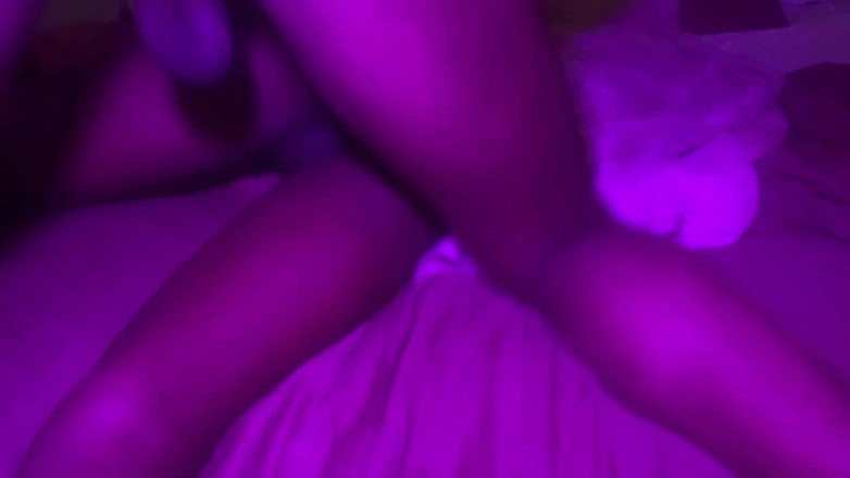BrownGurl234: Momento sensuale di ragazza ebano da dietro e da parte