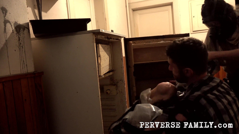 Perverse Family: Keluarga mesum 21.3 (musim 2): cairan hitam