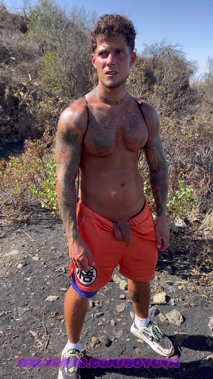 BoyGym: Chcaní v lese, chlap mě objeví