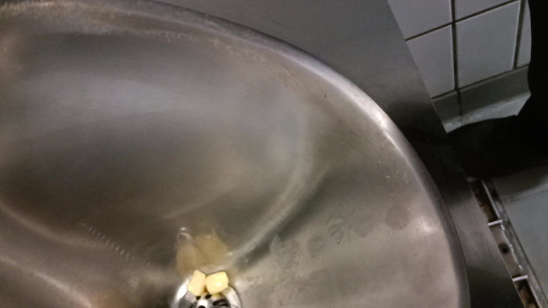 Rockardglans: Openbare plassen trekken zich af in werkkleding, close-up klaarkomen