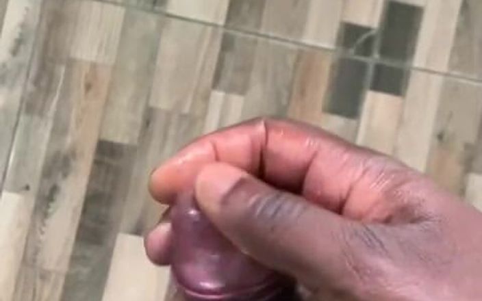 ThickJamaicaDick: Assista meu pau cortado crescer