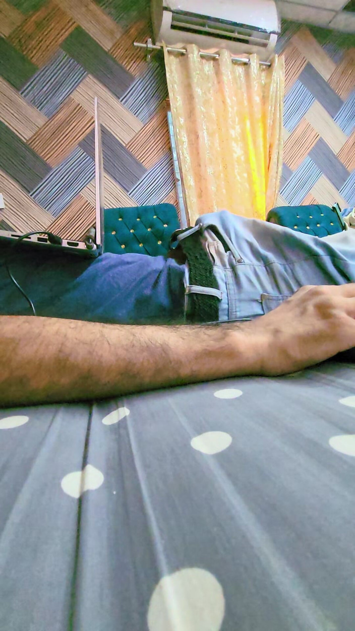 Zaid Valen: Masturbándose el chico paquistaní masturbándose