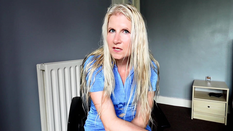 Britishmilf: Terapeutul ajută cu fetișul tău cu cur