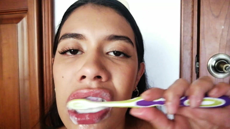 Catalina Days: Nastiest Cum Tooth Brushing Ever!