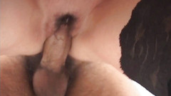 Milf in Love: Ošklivá italská amatérská milfka saje dobrého ptáka