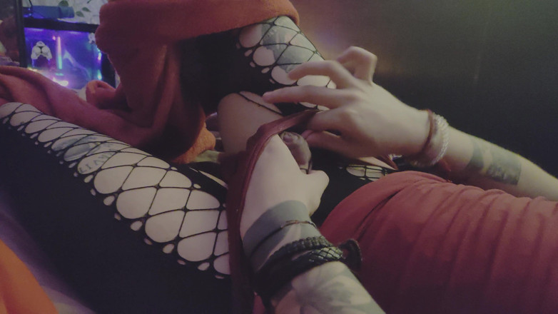 AcidSuccubus: 나는 지배할 옷을 입었지만, 귀여운 Kakegurui 와이프가 후푸를 잠그고 생 질싸를 내뿜어