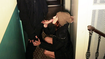 Magia Rosa: Když jsem potkal svou sousedku na schodech ...