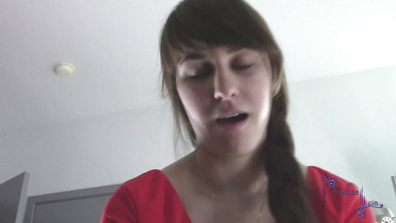 Leia Lovelyn: Virgin Stepdaughter Fertilized