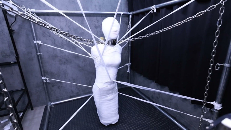 Aisan girl bondage: A Cute Girlfriend Wrapped All Over in Bandages