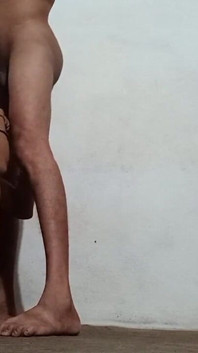 美丽的 Sonam Bhabhi 秘密与男友发生性关系并站立 02