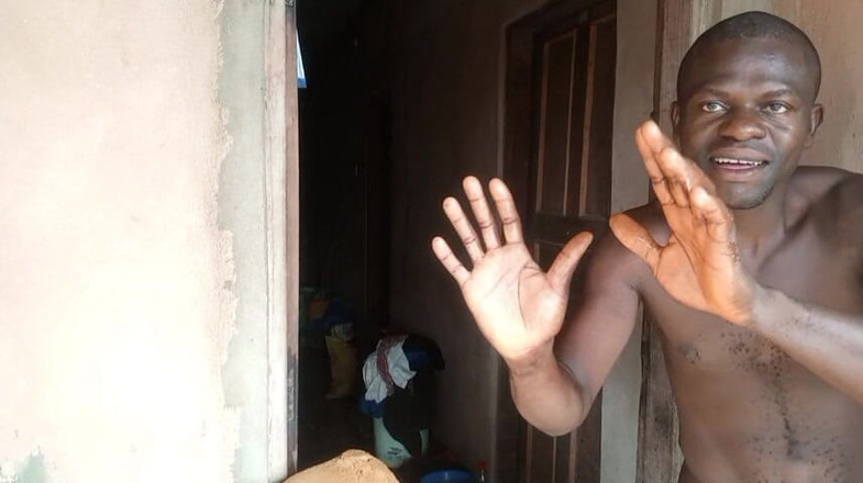 Moviesporn1: 女の子のベッドだけが私を動かす