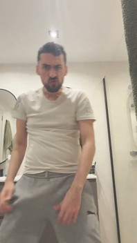 Hot Stepdaddy Showing off and Cuming Like Crazy