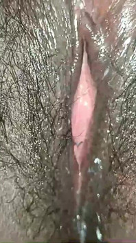 Isteri dapat orgasme yang mengalir dari pepek - 8