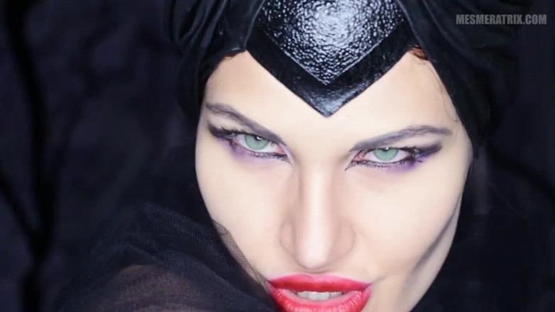Lady Mesmeratrix Official: Masuk ke maleficenteyes...