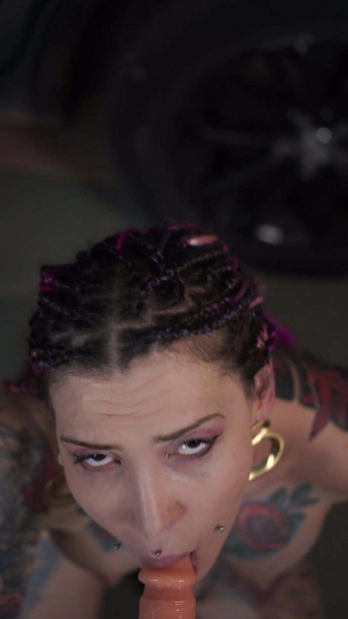Roxy Rain: Sladké rty na hračce