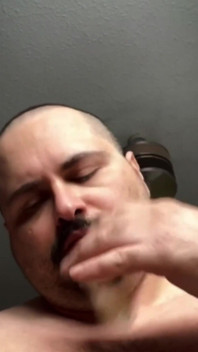 A Thirsty Cumpig.