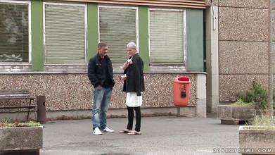 Kinky Angels: सुनहरे बालों वाली औचक आदमी को उसके अंदर जाने देती है