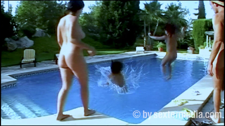 Beachbitches: Strandsletjes Neuken Met Drie Meisjes