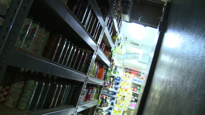 18 CLUB: Hard fuck in liquer store