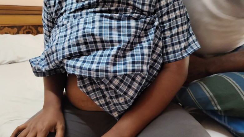 Pushpa studio: College Girl Shared Bef with Tuition Teacher