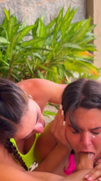 Kinky mary & April bigass kinky cực kỳ nghậm sâu cổ họng, lộn xộn có thật không giả!