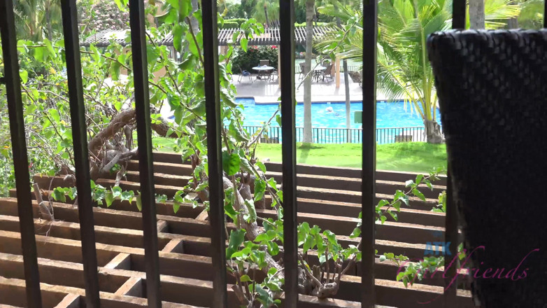 ATK Fans (Girlfriends): Vacaciones virtuales en Hawaii con la joven y tan caliente...