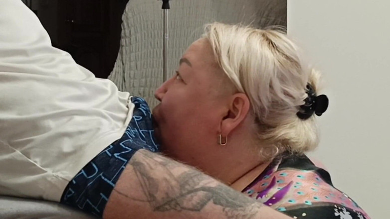 Zona901: A Neighbor Came to Visit to Get Enough Cum