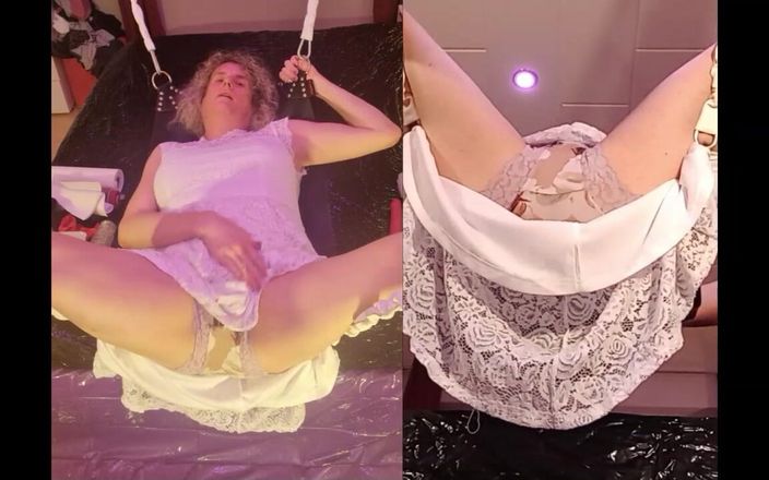 TSLillySophie: TS Lilly Sophie Искусственная вагина трахается в слинге и кончает
