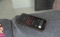 Paige Steele: Besties binden sich über betrügenden freund