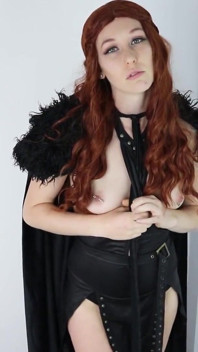 Sansa Stark menangkap awak melihat joi