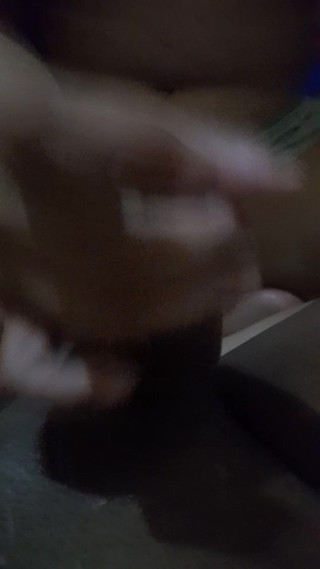 Angelina Pop: 계모 Anne의 도움으로, 그녀는 이제 손을 더티워하는 도전에 도전할 준비가 되었습니다.