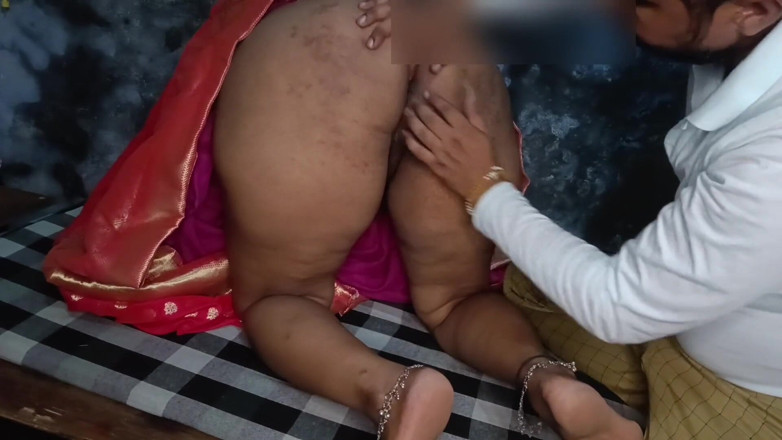 Yourgeeta8899: 25 Years Old Beautiful Desi Bhabhi Got Angry When Stepbrother...