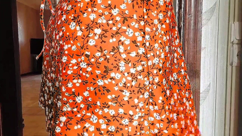 Kitty_Cross: 人妖娘娘腔变装女孩身体迷你裙热荡妇金发凯蒂