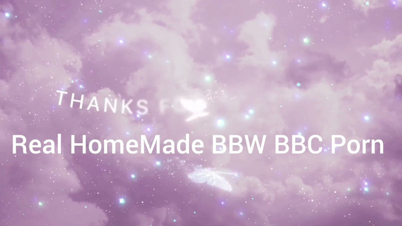 Real homemade BBW BBC porn: विशालकाय सुन्दर औरत मेरी बालों वाली चूत को फैलाते हुए मेरे सख्त निपल्स निपल्स निचोड़ रही है