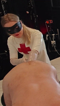 Жіночий анальний фістинг - adelina noir фістинг mr.x - topview