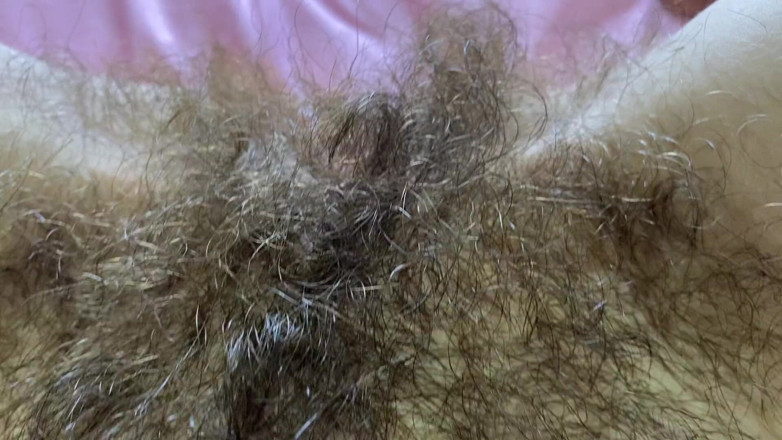 Cuteblonde666: Coño peludo, clítoris grande, primer plano