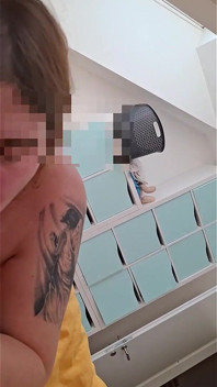 Aldatan evli kadın yabancının evlilik yatağımızda beni döllemeyi durduramıyor