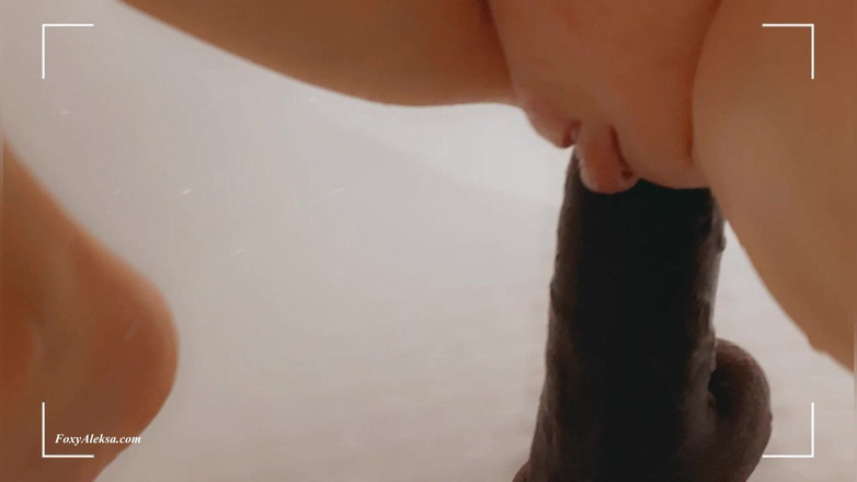 FoxyAleksa: I Stretch My Tight Pussy with a Black Cock