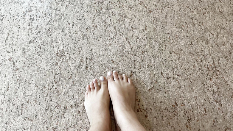 Lux Eva: Ненаситна мачуха дрочить пизду в чорних трусиках