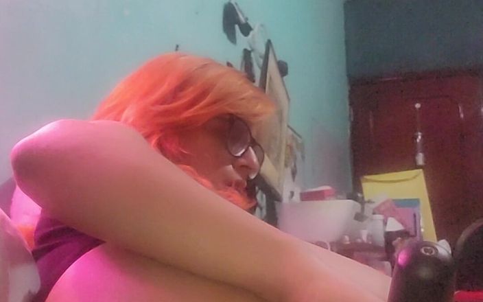 Our threesome adventures: Tranny honí myšlením o tobě